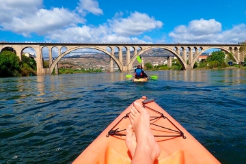 Kayaking & Hiking off road in Douro Valley: the new adventure cocktail in Porto